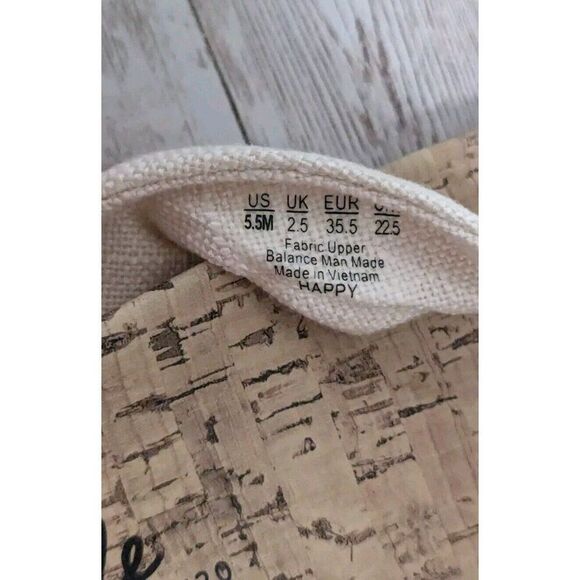 LifeStride Velocity 2.0 Womens 5.5M Happy Cream H9677F5251 Thong Wedge Sandal - Picture 6 of 9